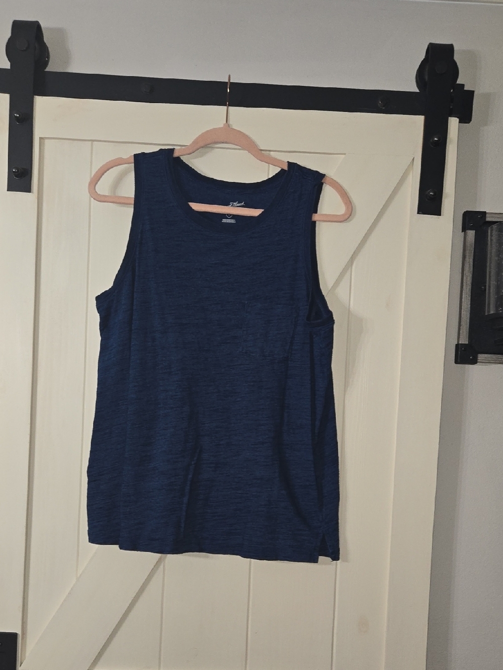 Universal Thread Navy Blue Sleeveless Crewneck Tank